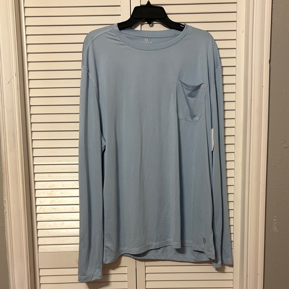 Men's Light Blue Long-Sleeve Pocket Tee